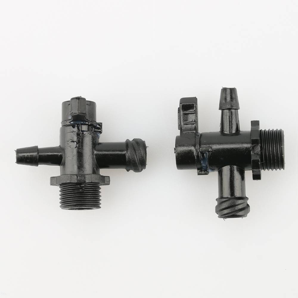 Plastic two-way valve for UV