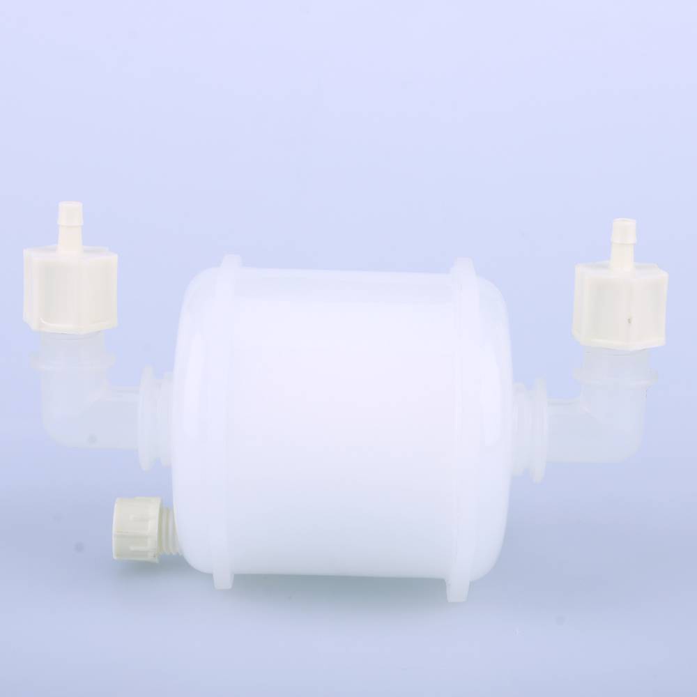 Pall capsule filter bent connector